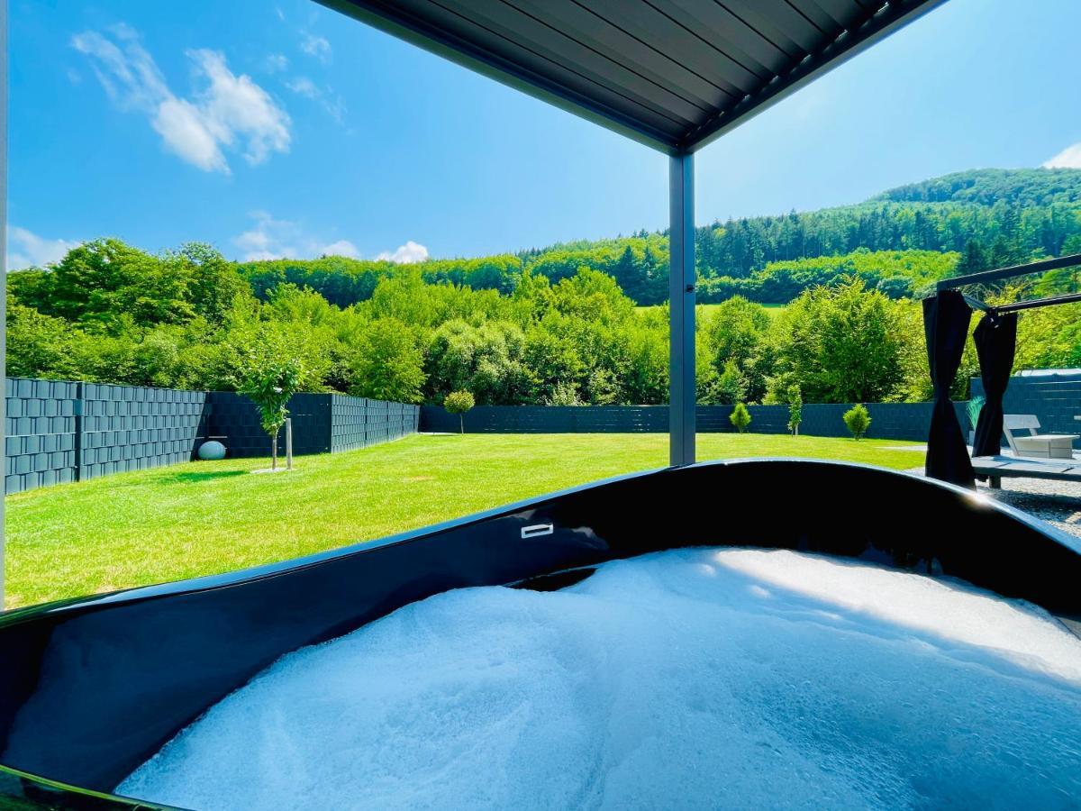 Voralpen Lodge - Ferienhaus Mit Gym & Wellnessbereich Traisen Exteriér fotografie