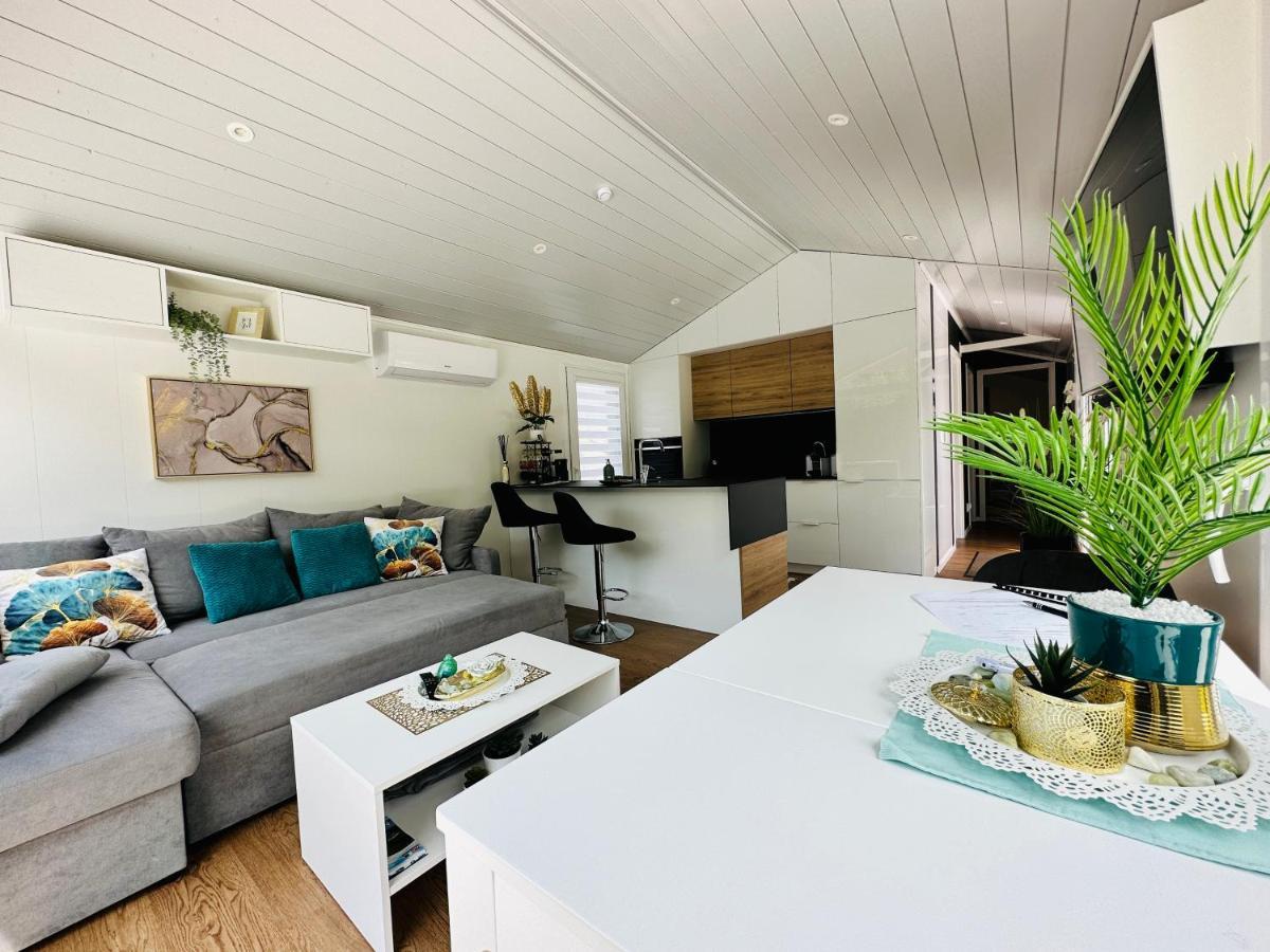 Voralpen Lodge - Ferienhaus Mit Gym & Wellnessbereich Traisen Exteriér fotografie